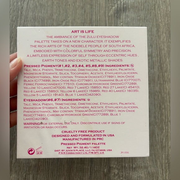 The Zulu Eyeshadow Palette - Picture 4 of 4